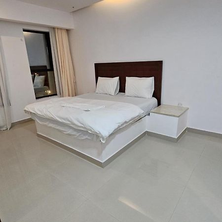 Luxury 1Bkh Fully Furnished Apartment Salalah Exterior foto